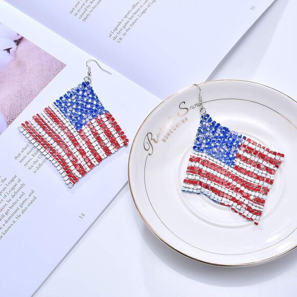 Women's Patriotic Independence Day 4th of July Drop Dangle American Flag Earring - Picture 3 of 7